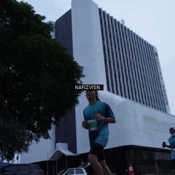 Runner Photo 8820221