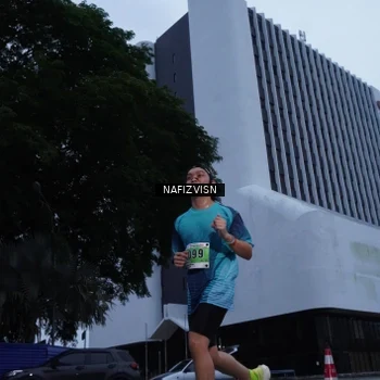 Runner Photo 8820222