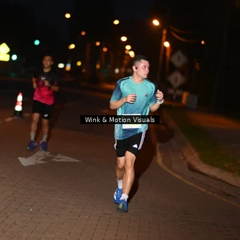 Runner Photo 8820223
