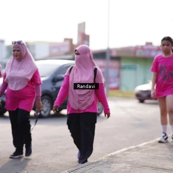 Runner Photo 8820260