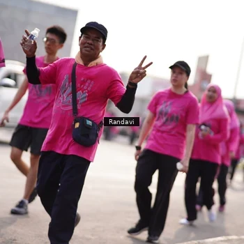 Runner Photo 8820286