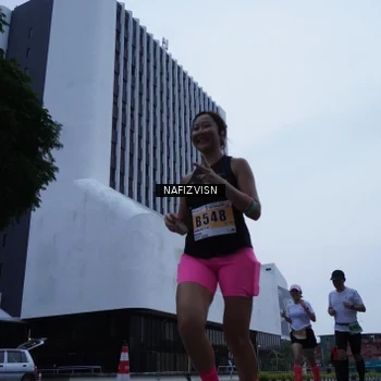 Runner Photo 8820311