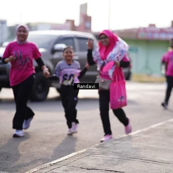 Runner Photo 8820335
