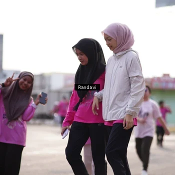 Runner Photo 8820336