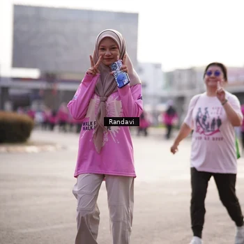 Runner Photo 8820346
