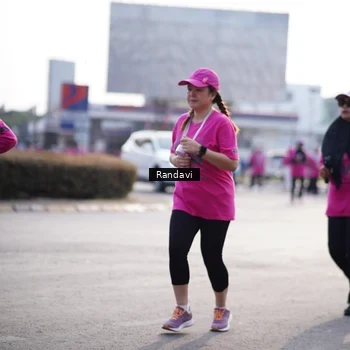 Runner Photo 8820358
