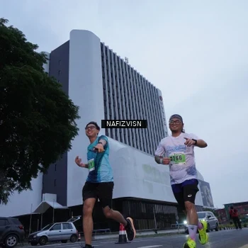 Runner Photo 8820373