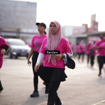 Runner Photo 8820402