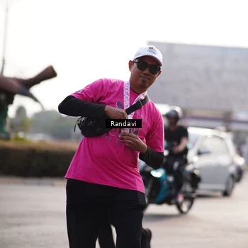 Runner Photo 8820406