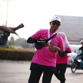 Runner Photo 8820409
