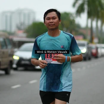 Runner Photo 8820425