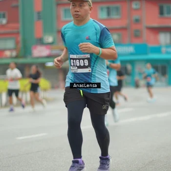 Runner Photo 8820429