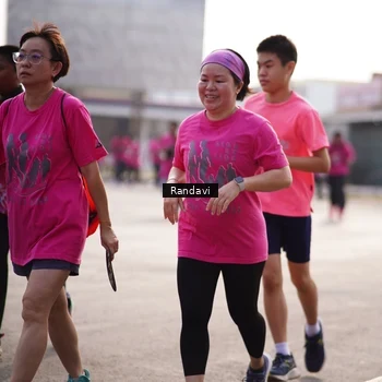 Runner Photo 8820440