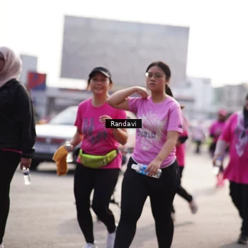 Runner Photo 8820483