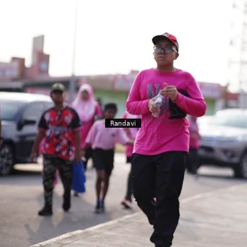 Runner Photo 8820490