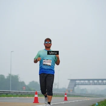 Runner Photo 8820503