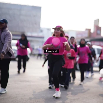 Runner Photo 8820601