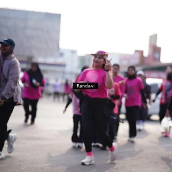 Runner Photo 8820613