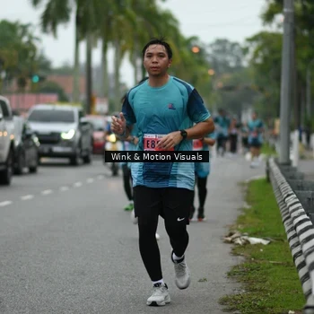 Runner Photo 8820654