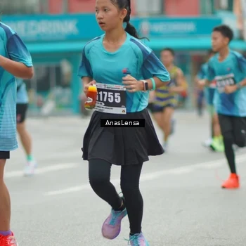 Runner Photo 8820676