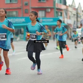 Runner Photo 8820680