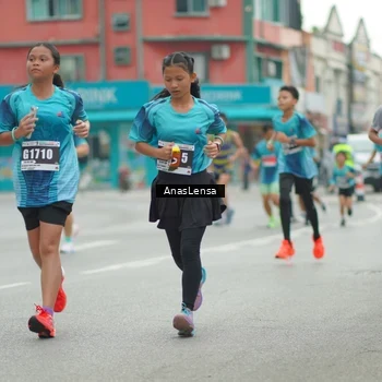 Runner Photo 8820685