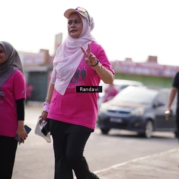 Runner Photo 8820699