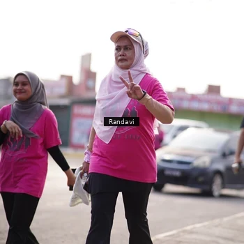 Runner Photo 8820701