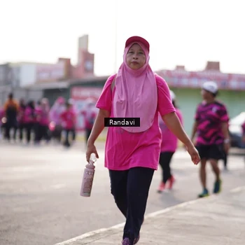 Runner Photo 8820715