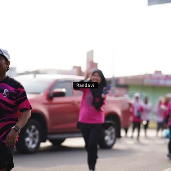 Runner Photo 8820720