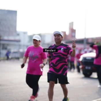 Runner Photo 8820722
