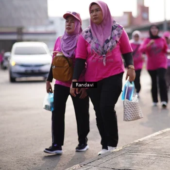 Runner Photo 8820732