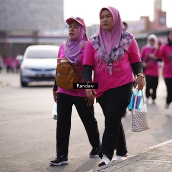 Runner Photo 8820734