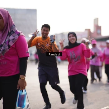 Runner Photo 8820737