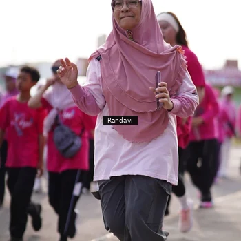 Runner Photo 8820758