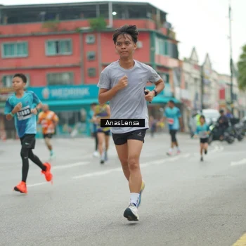 Runner Photo 8820770