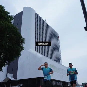 Runner Photo 8820811