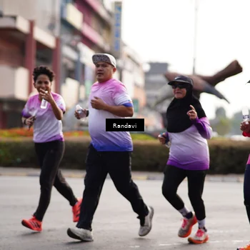 Runner Photo 8820821