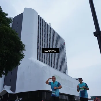 Runner Photo 8820832