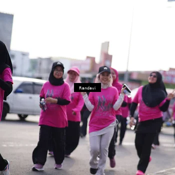 Runner Photo 8820890