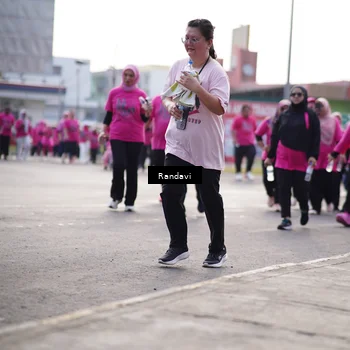 Runner Photo 8821002