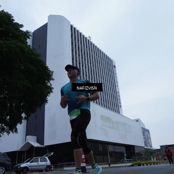 Runner Photo 8821003