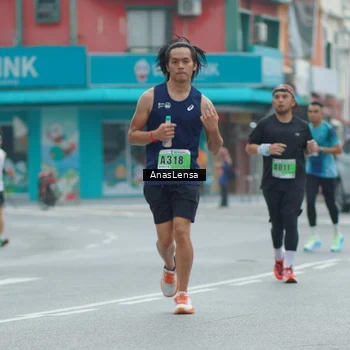 Runner Photo 8821030