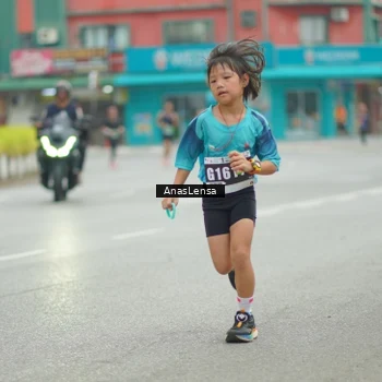 Runner Photo 8821034
