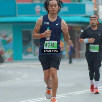 Runner Photo 8821040