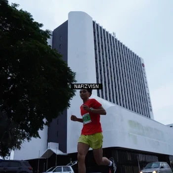 Runner Photo 8821051
