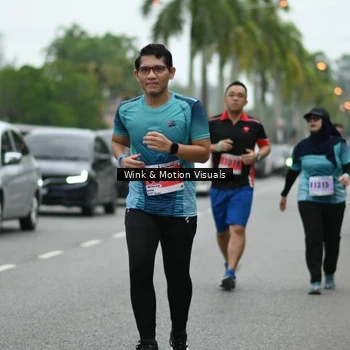 Runner Photo 8821107