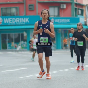 Runner Photo 8821132