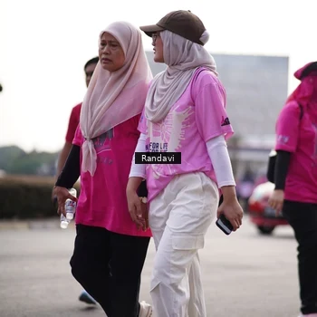 Runner Photo 8821159