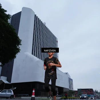 Runner Photo 8821244